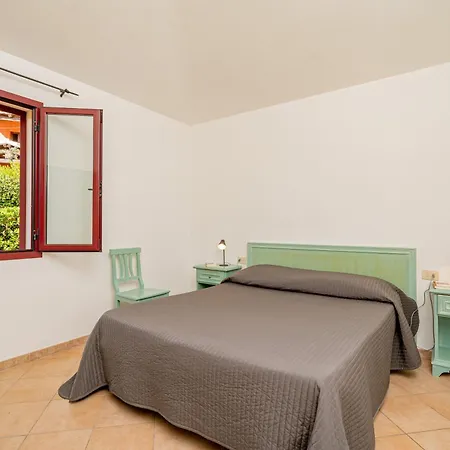 Isa-residence With Swimming-pool In Cala Girgolu, With Private Outdoor Area Aparthotel Monte Petrosu