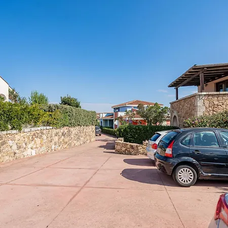 Isa-residence With Swimming-pool In Cala Girgolu, With Private Outdoor Area * Monte Petrosu