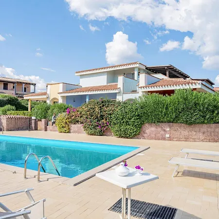 Isa-residence With Swimming-pool In Cala Girgolu, With Private Outdoor Area Aparthotel *